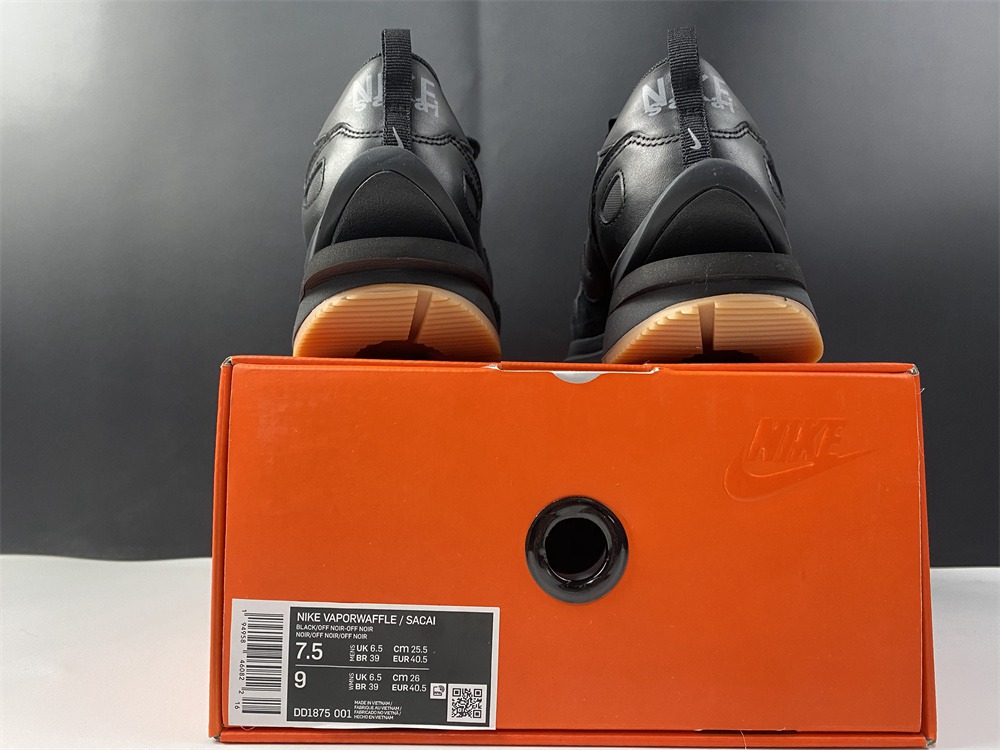 Sacai x Nike VaporWaffle DD1875-001